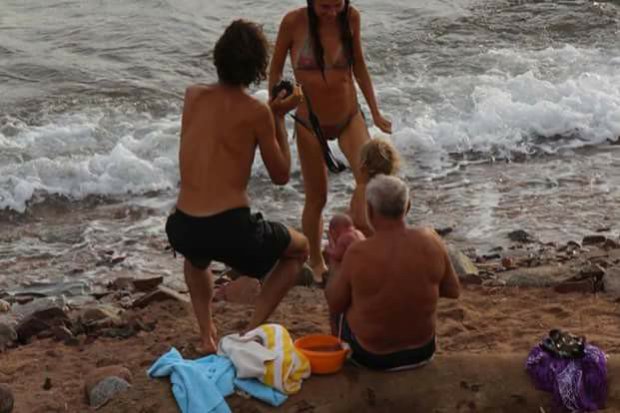 Pregnant Russian Tourist Gives Birth In The Red Sea